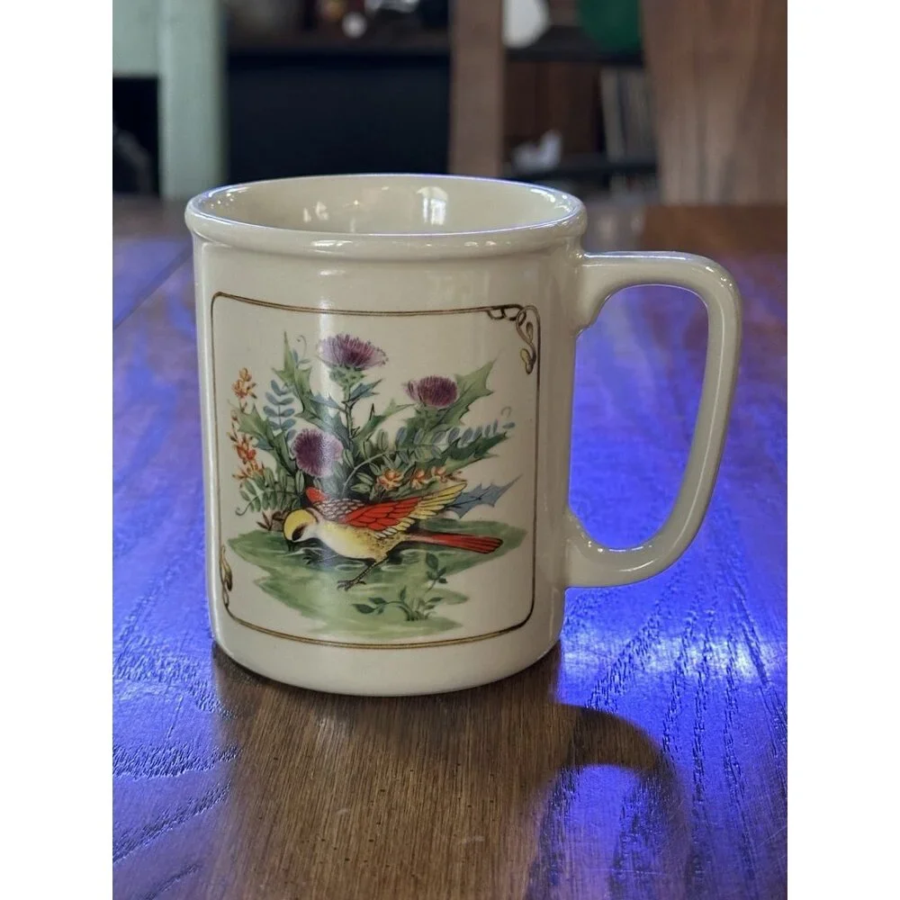 Vintage‎ BIRD THISTLE FLOWERS COFFEE MUG CUP JAPAN CERAMIC OFF WHITE